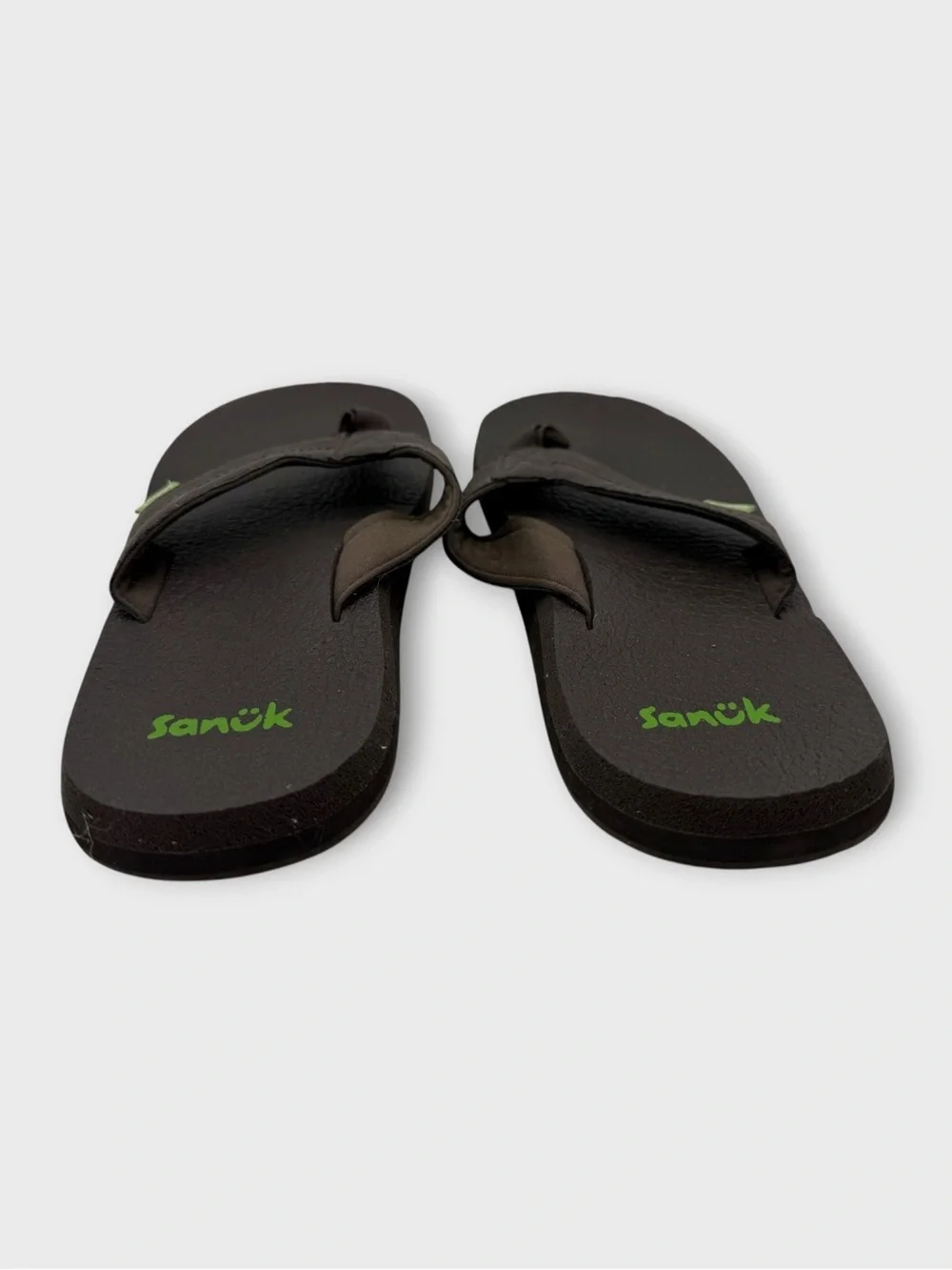Sanuk Beer Cozy Black Flip Flop With Cushion Footbed Size 8 Nice!!